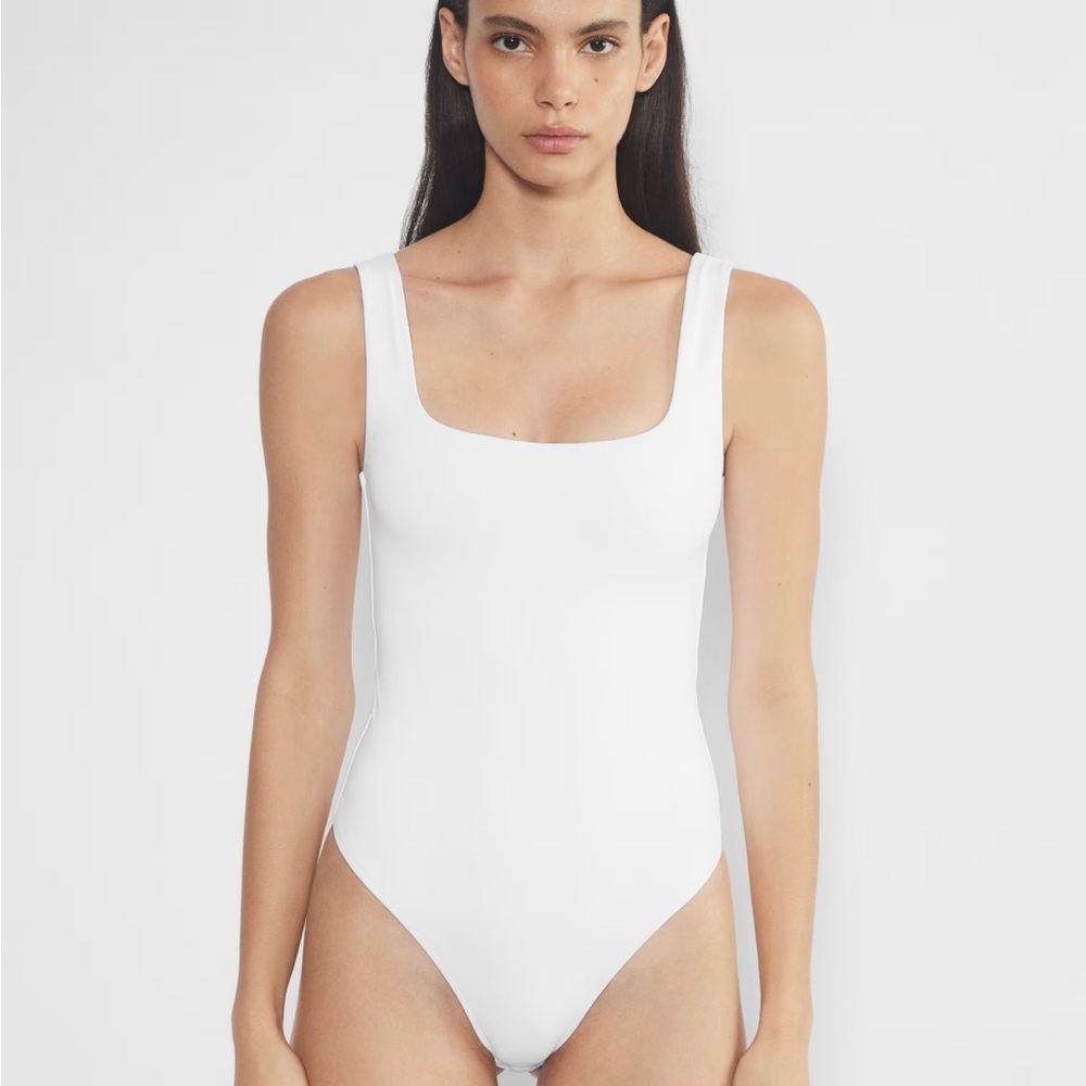 Contour squareneck bodysuit